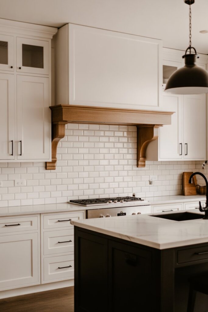 25+ Modern Farmhouse Kitchen Ideas to Inspire Your Dream Space 4 Black and White Color Scheme