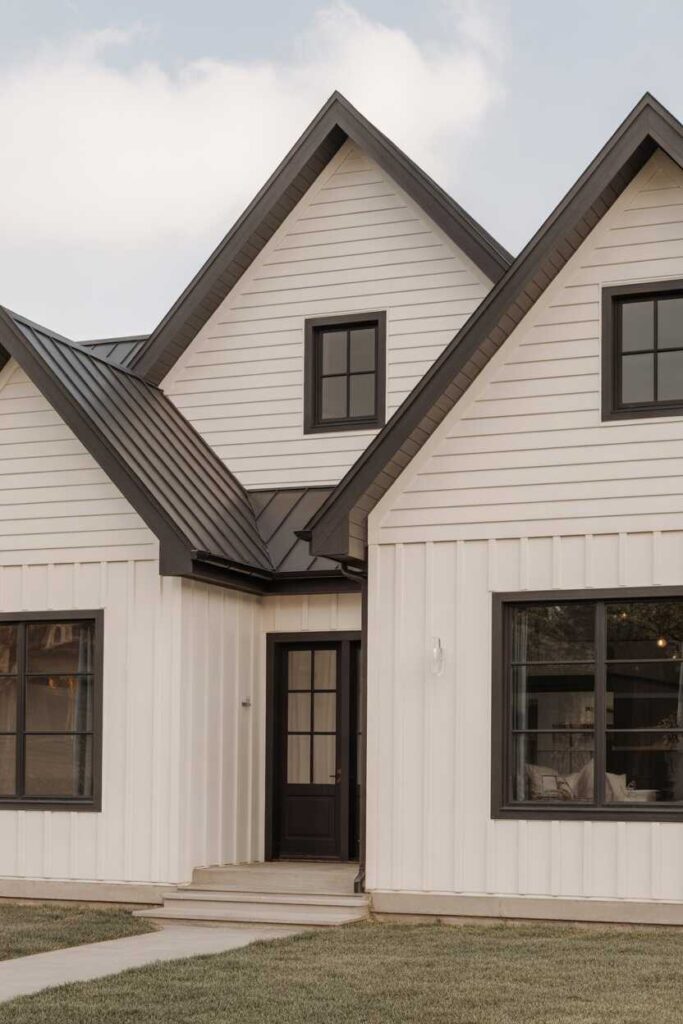 24 Modern Ranch Style Homes Exterior Ideas for Stunning Curb Appeal (Budget-Friendly Inspiration You’ll Love) 9 Using Dark Trim for Contrast and Visual Structure