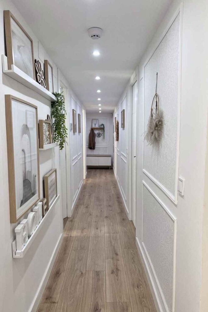 Tiny Hallway Ideas That Make a Stunning First Impression (Budget-Friendly & Modern Inspiration) 4 Budget-Friendly Tiny Hallway Ideas That Look Designer