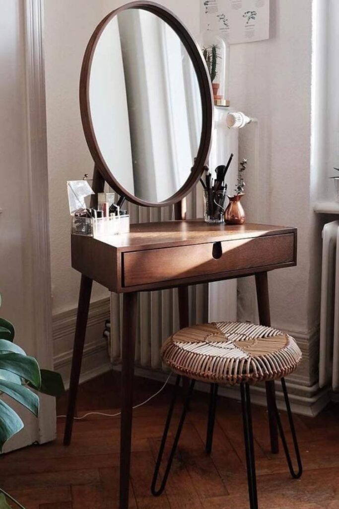 Bedroom Vanity Ideas That Feel Luxurious, Cozy, and Totally You (Budget-Friendly & Modern Inspiration) 2 Why Bedroom Vanity Ideas Are Trending Right Now